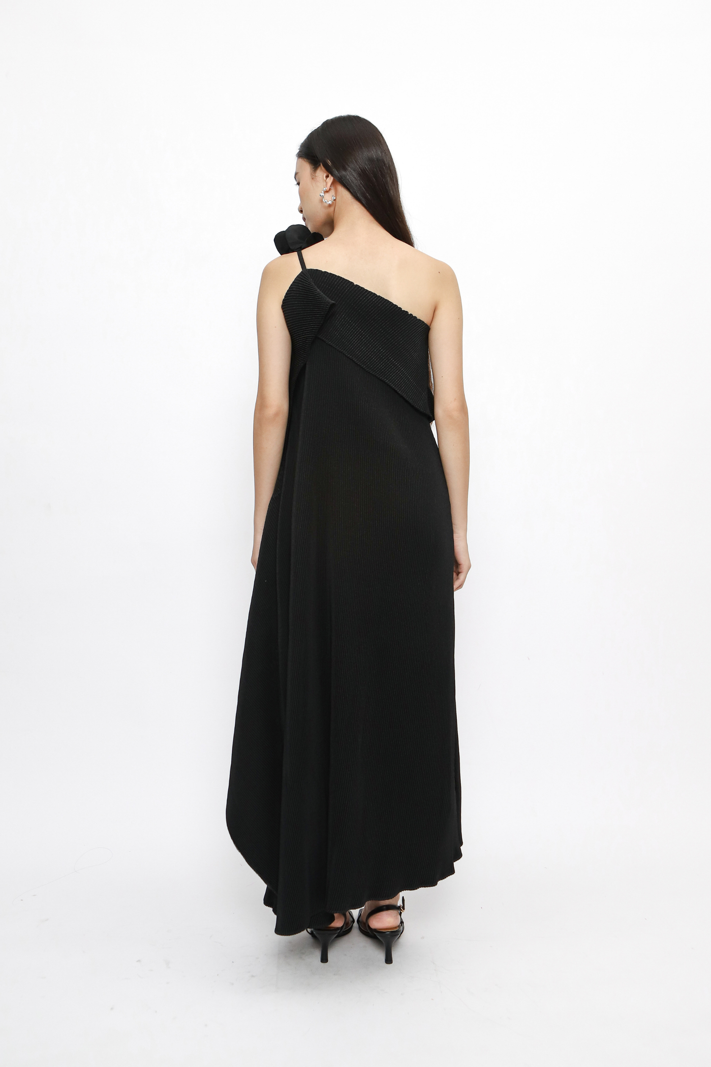 (PO) Brooch 01 - Black