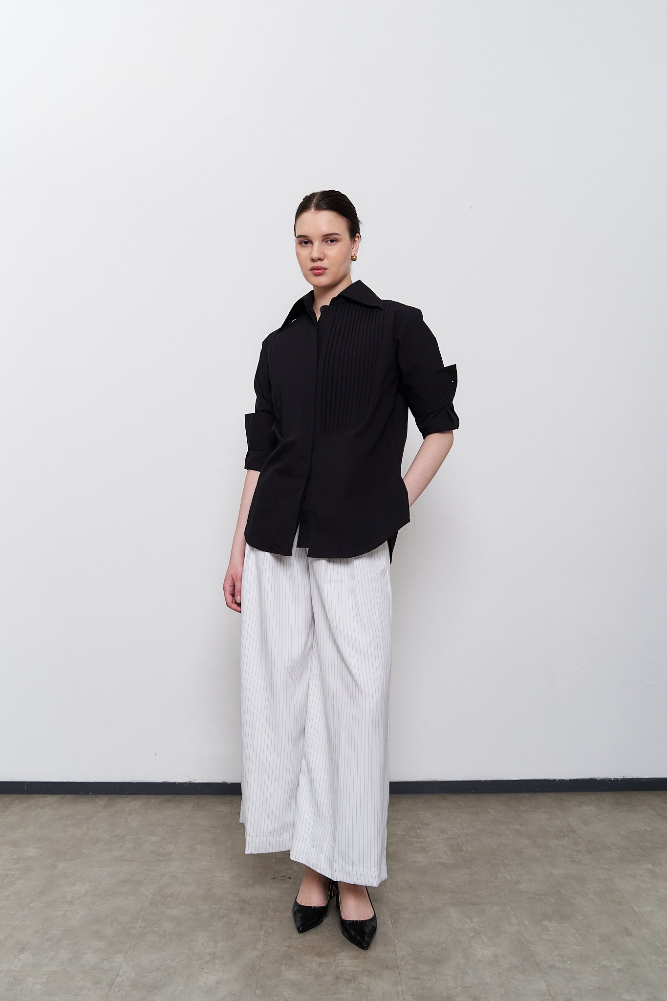 Opnaisel Top - Black