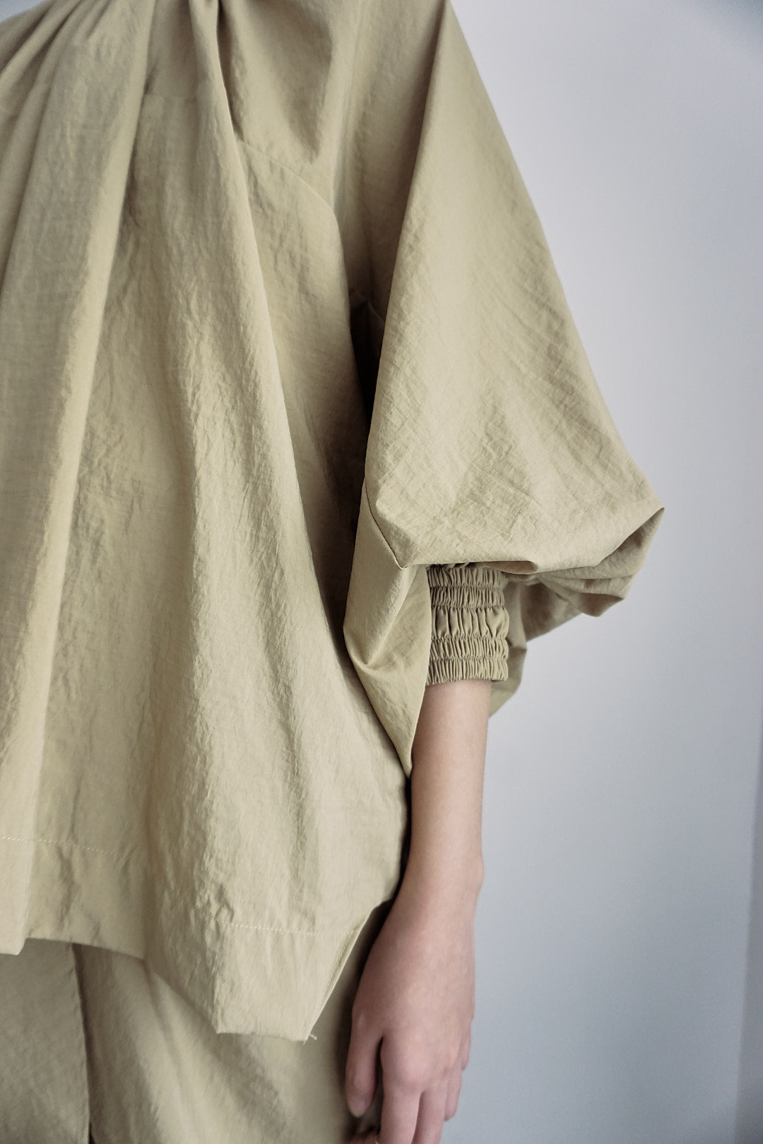 Anessa Top - Khaki