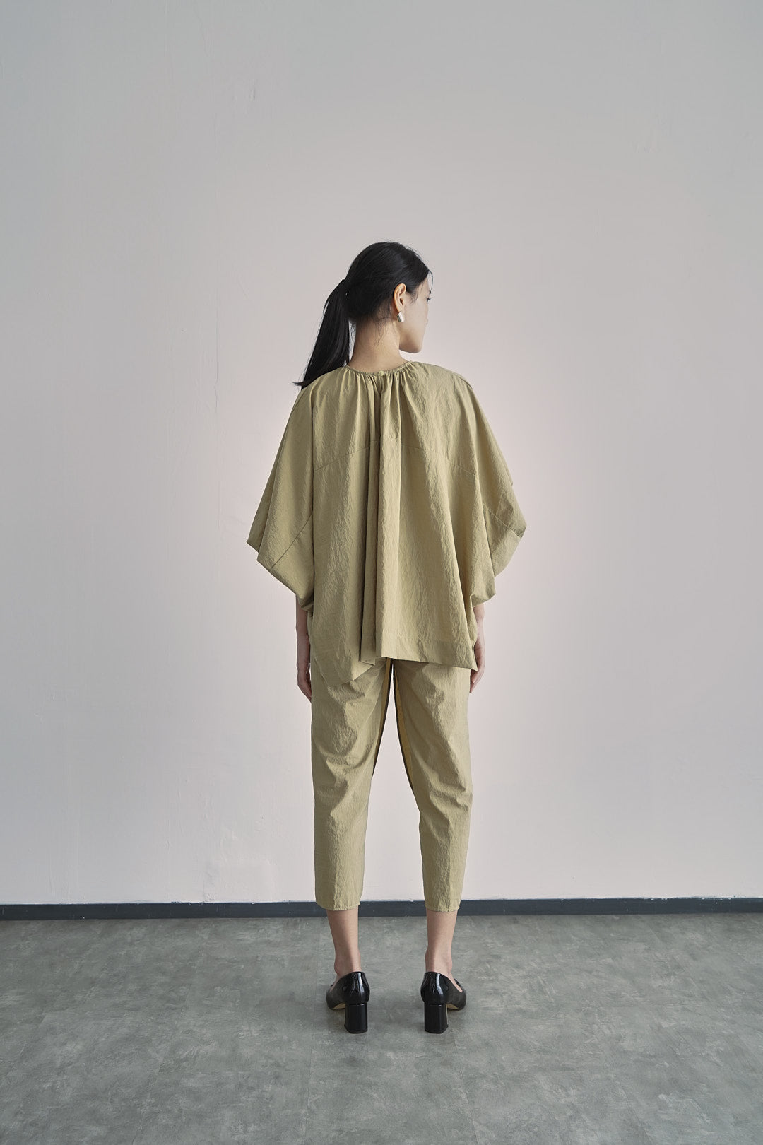 Anessa Top - Khaki