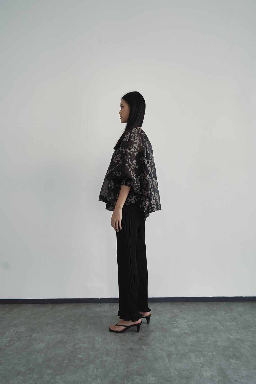 Vinkha Top (With Inner Tank) - Black