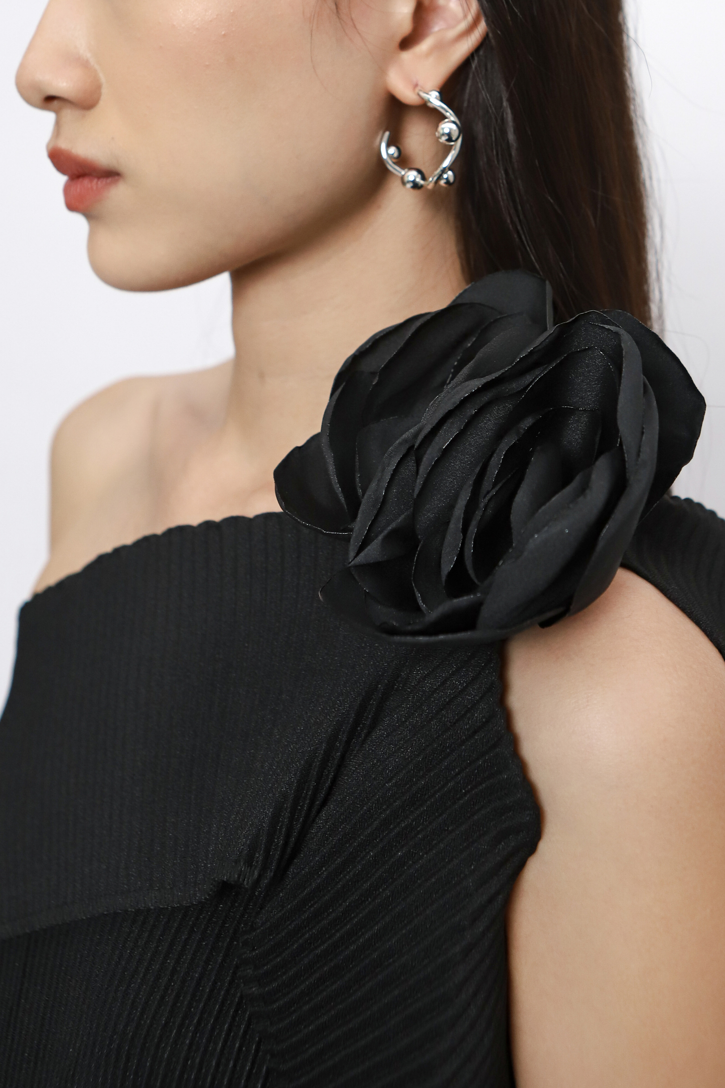 (PO) Brooch 01 - Black