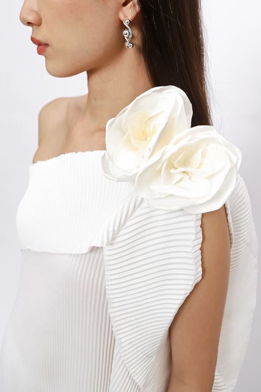 (PO) Brooch 01 - Broken White