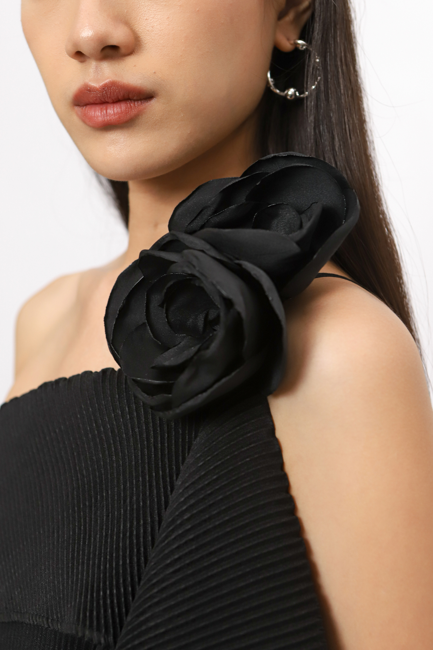 (PO) Brooch 01 - Black