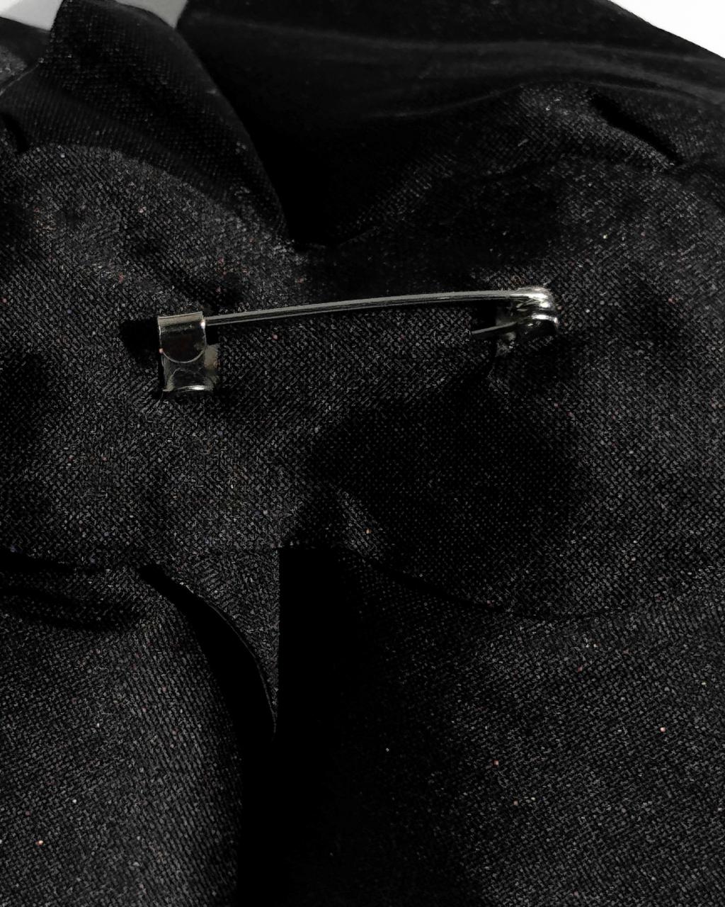 (PO) Brooch 01 - Black