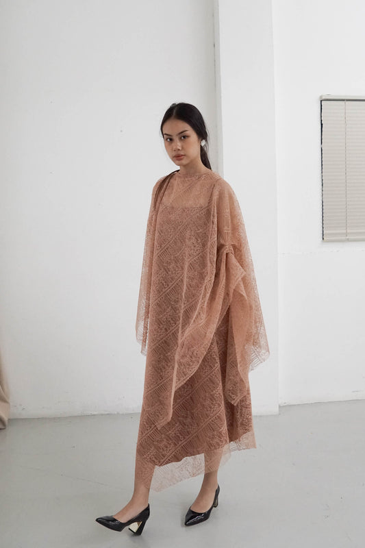 Aqila Outer - Nude