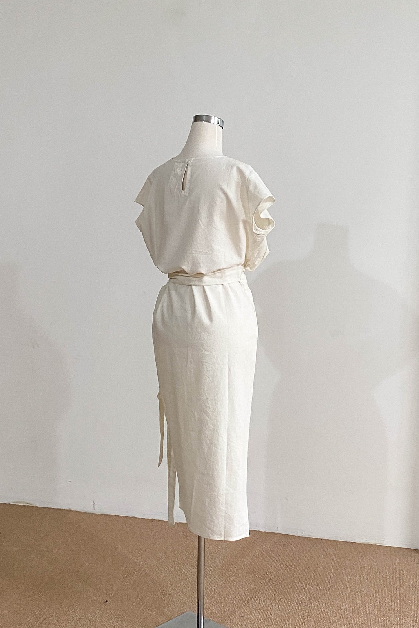 Akina Dress - Linen White