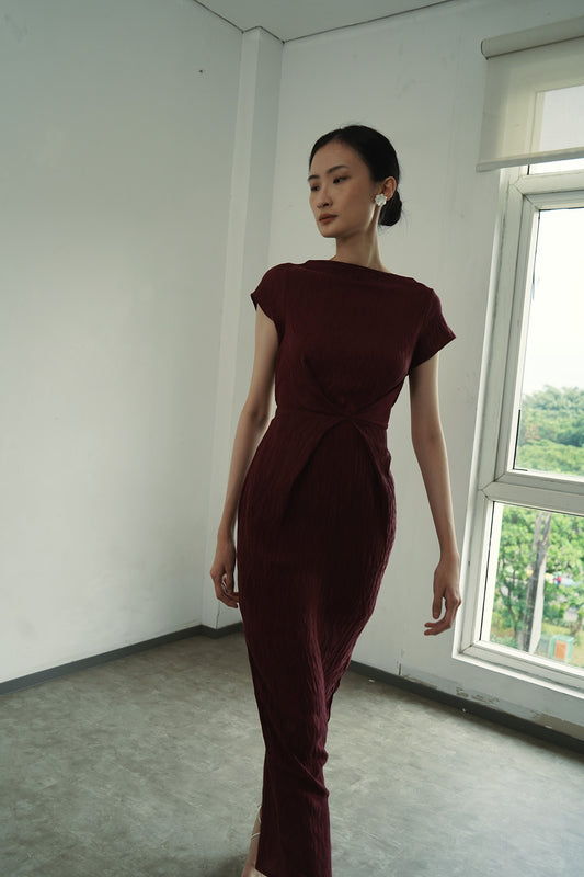 Luna Dress - Maroon